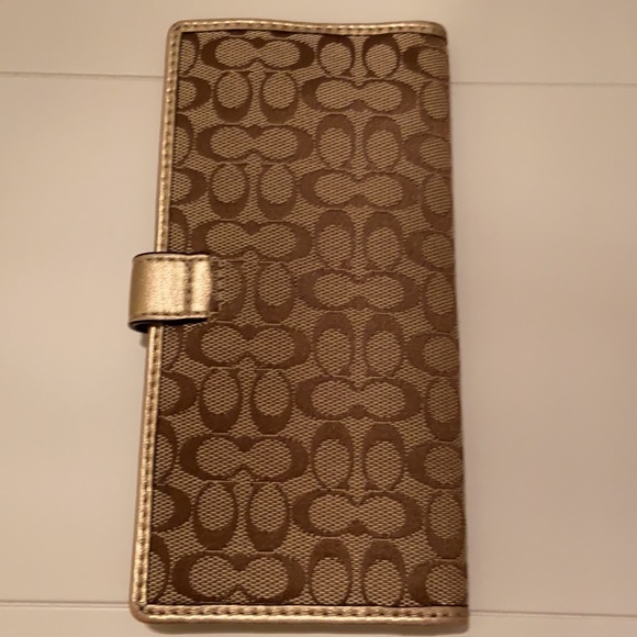 Coach Wallet - Picture 3 of 9